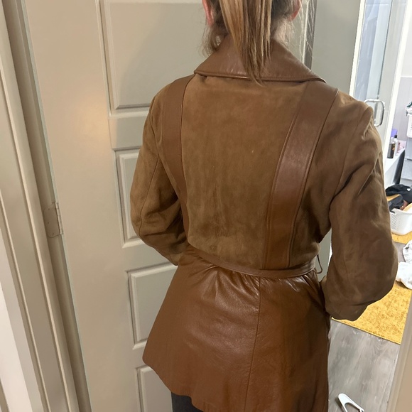 1970’s vintage Leather and Suede patched mid-thigh coat - Picture 6 of 6